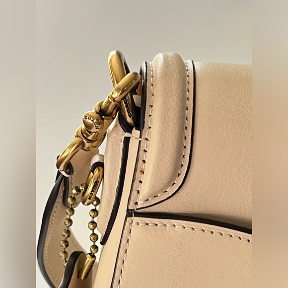 COACH C0749 Ivory/Beige BEAT Saddle Crossbody Glovetanned Leather Bag - Picture 16 of 16